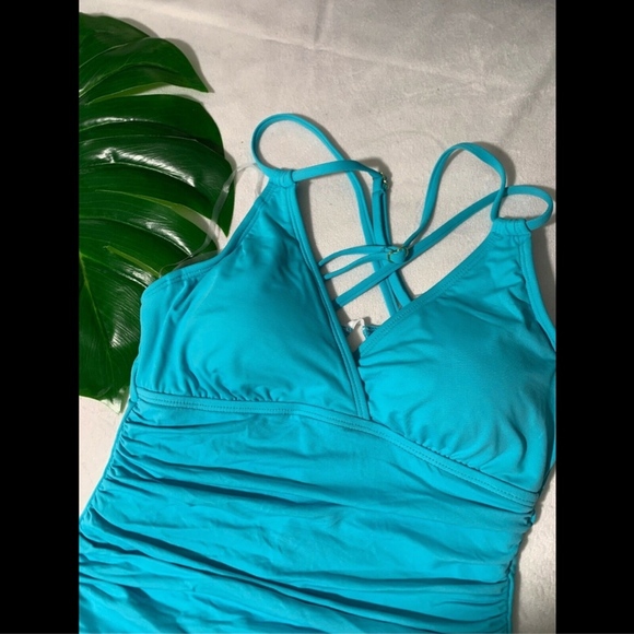 NEW $135 La‎ Blanca Island One-Piece Underwire Swimsuit Sea foam [SZ 4 ] - Picture 3 of 8